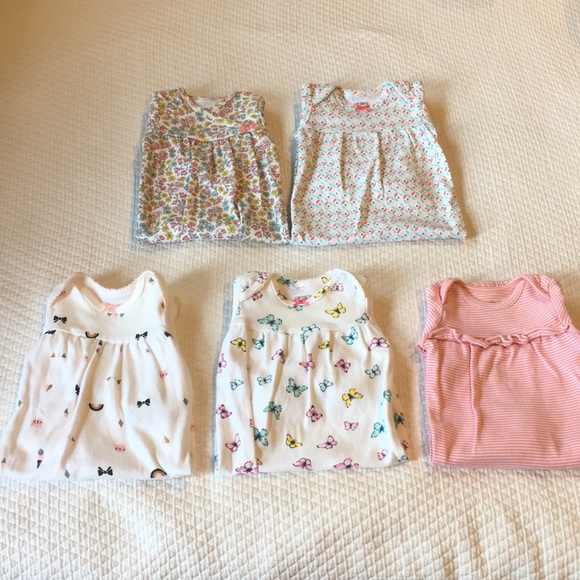 Carter’s Newborn Gowns (SET OF 5) - Picture 5 of 15